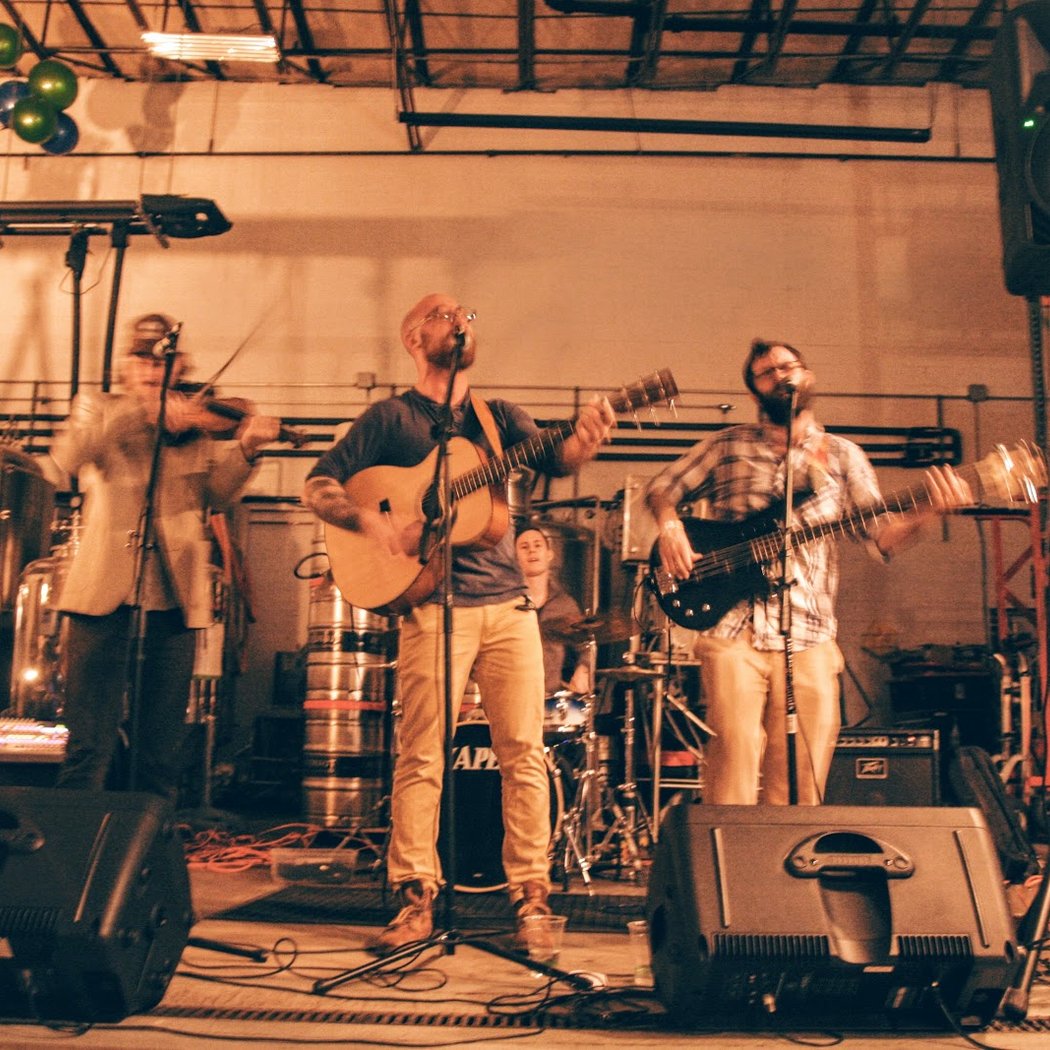 Live Music at Aeronaut Brewing 3